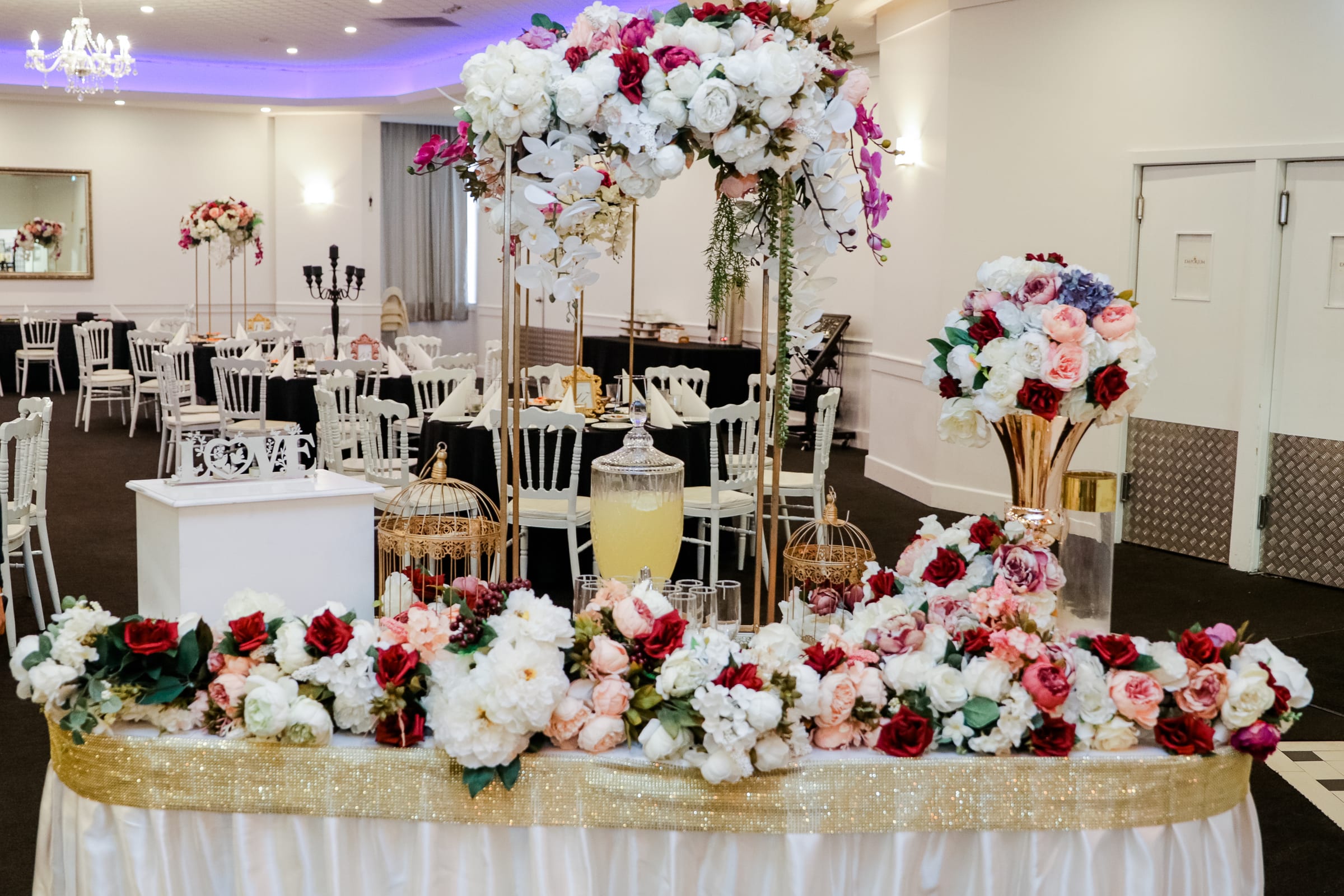 Floral dessert table for a family celebration